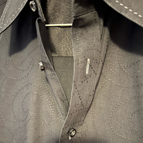 Mint condition black button down size M - Picture 2 of 7